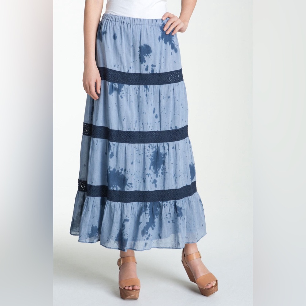 Michael Kors Washed Blue Tie Dye Crochet Maxi Skirt
Blue Tie-Dye Maxi Skirt - Picture 12 of 12